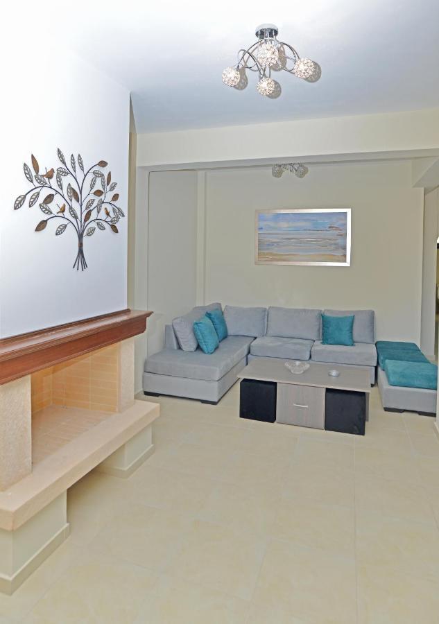 Villa Konstantinos 6 Bedrooms Aegina ภายนอก รูปภาพ