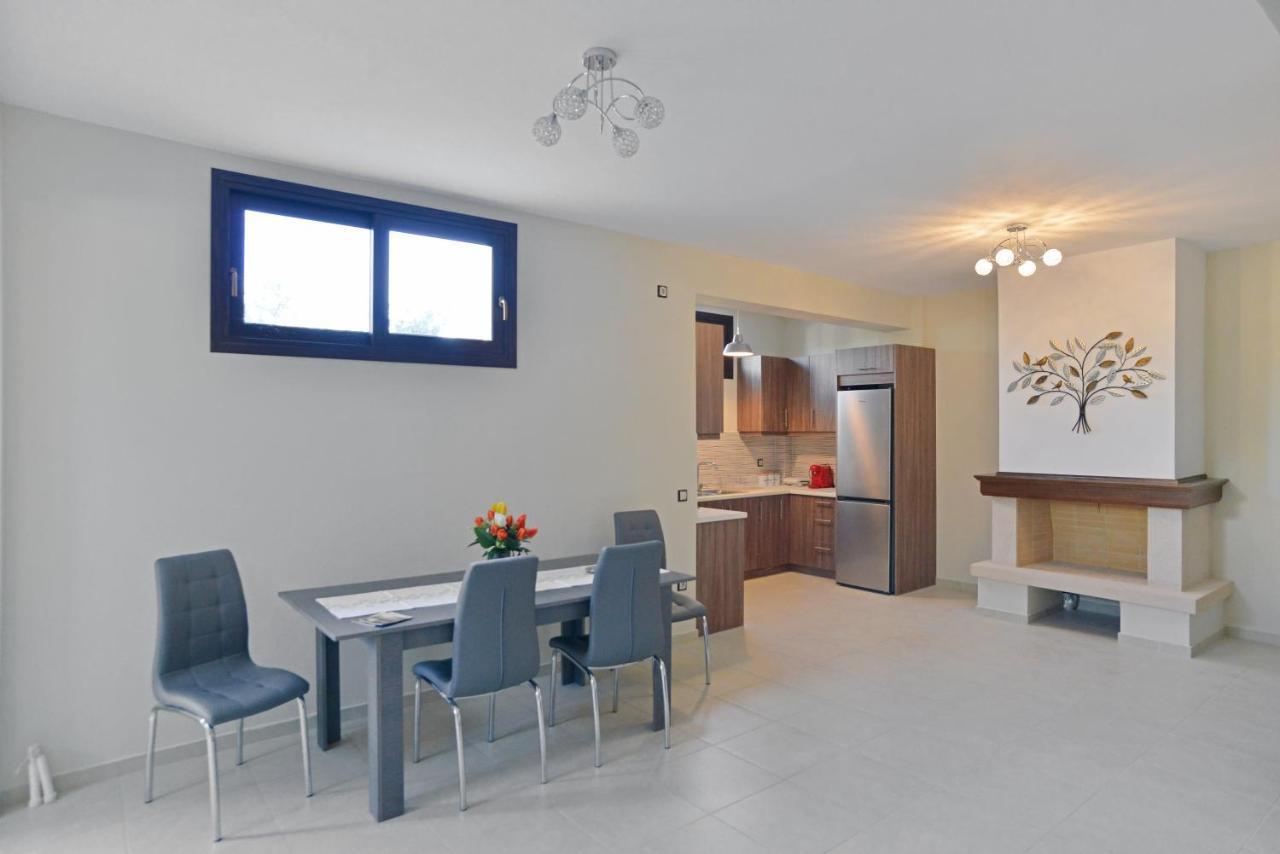 Villa Konstantinos 6 Bedrooms Aegina ภายนอก รูปภาพ