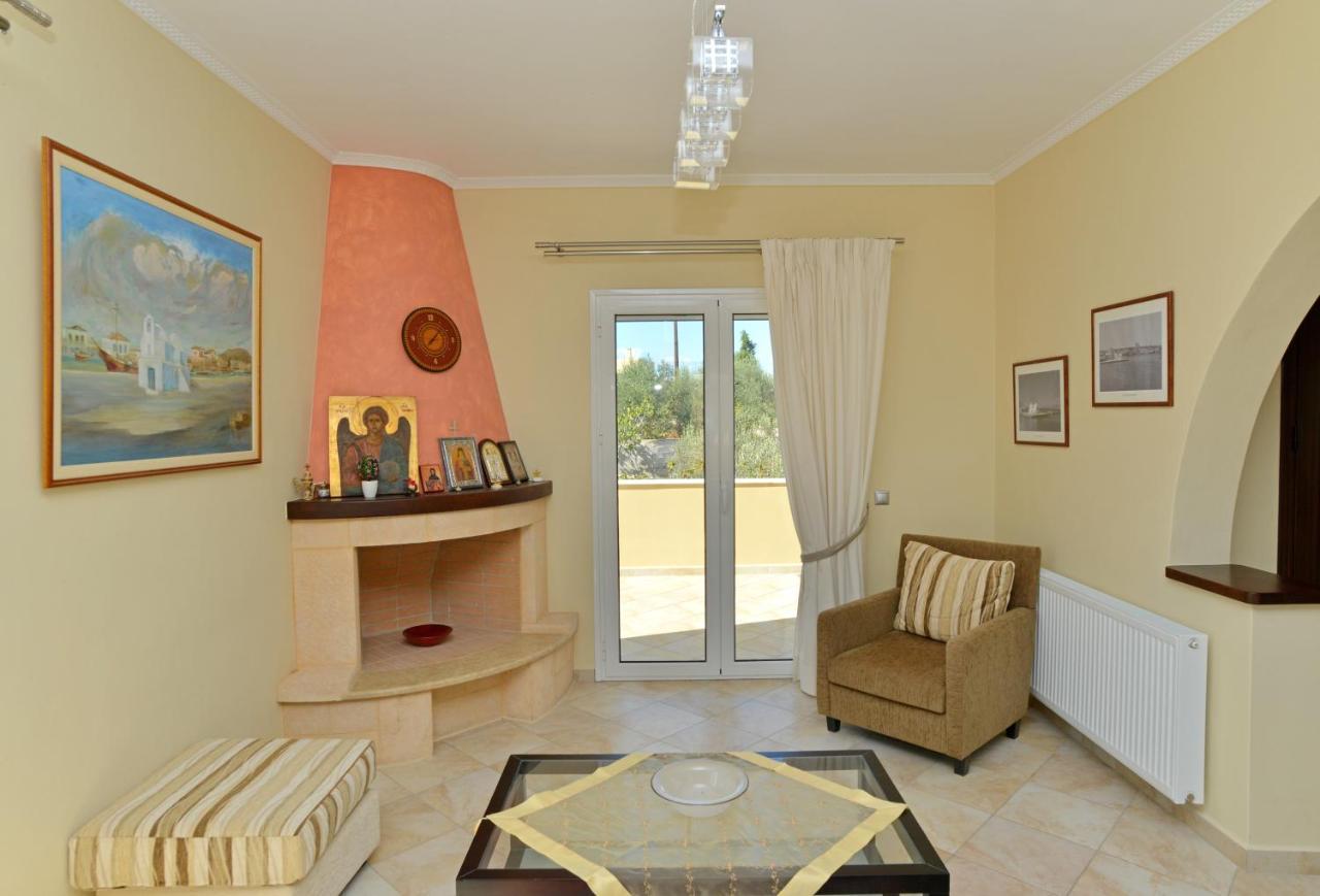 Villa Konstantinos 6 Bedrooms Aegina ภายนอก รูปภาพ