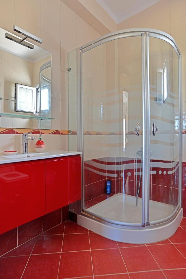 Villa Konstantinos 6 Bedrooms Aegina ภายนอก รูปภาพ