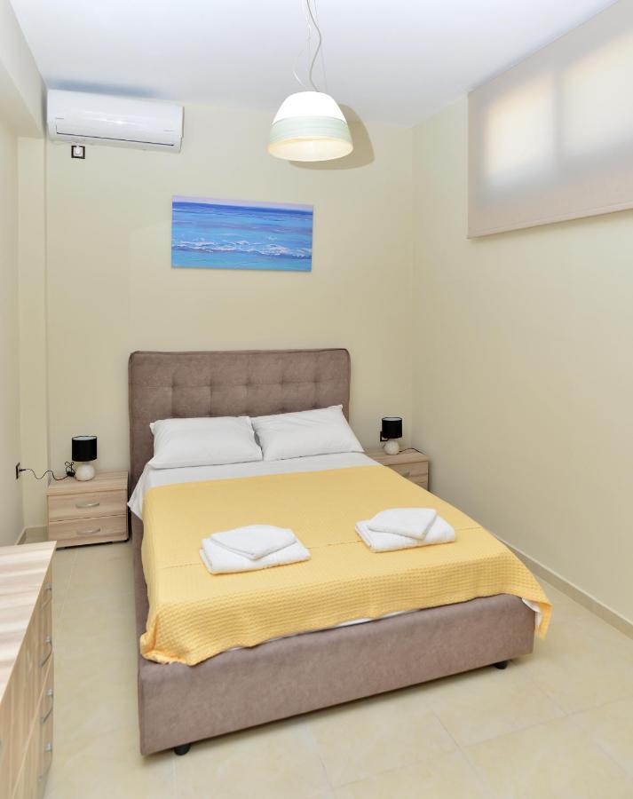 Villa Konstantinos 6 Bedrooms Aegina ภายนอก รูปภาพ